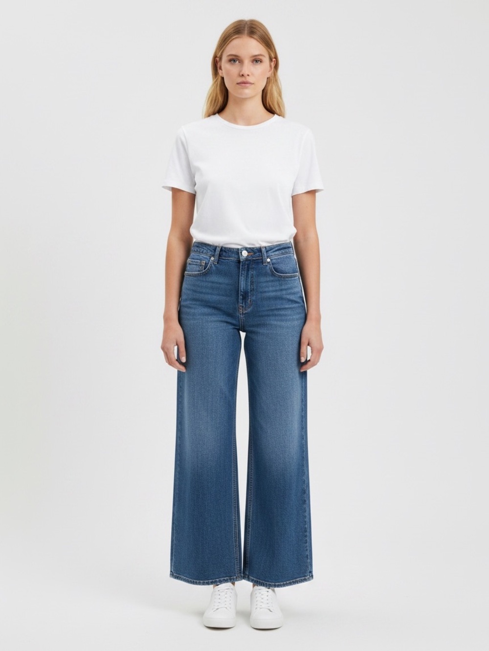 Juicy Couture High-Rise Wide Leg Jeans in Blue Wash